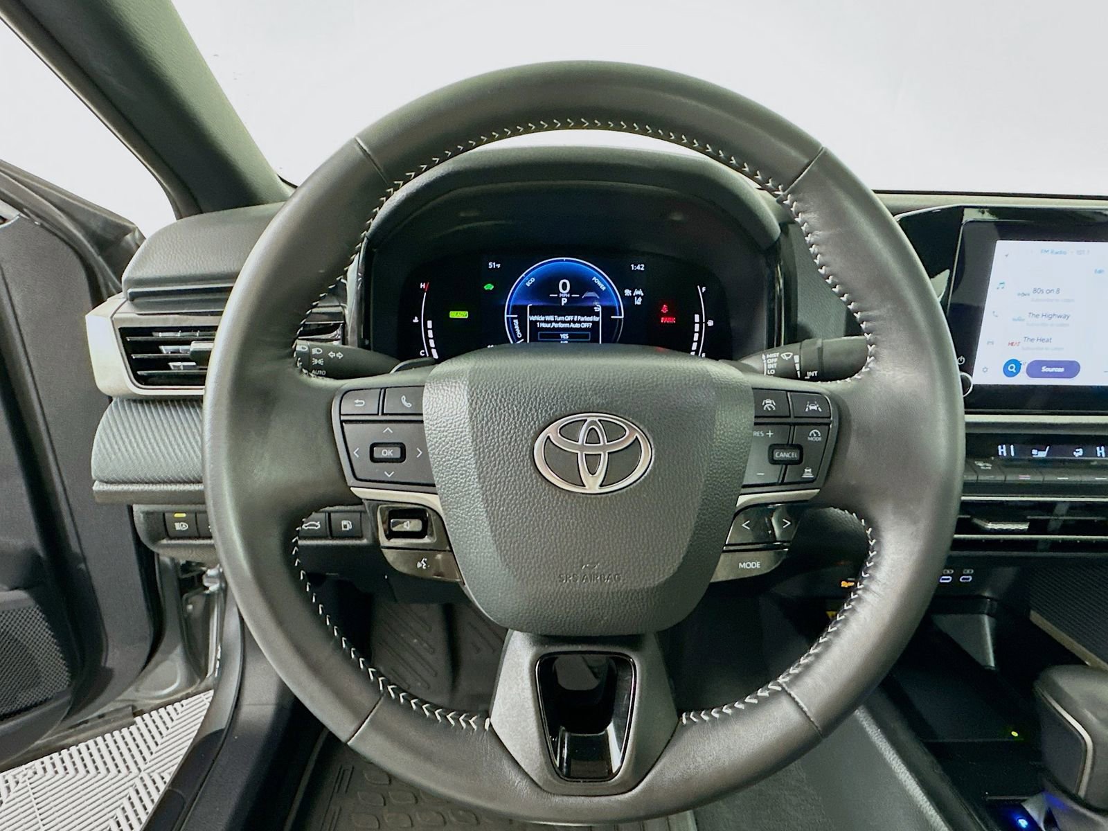 Certified 2025 Toyota Camry SE AWD/4WD image 11