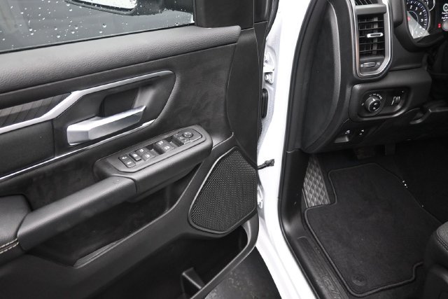 New 2027 RAM 1500 4x4 Crew Cab image 18