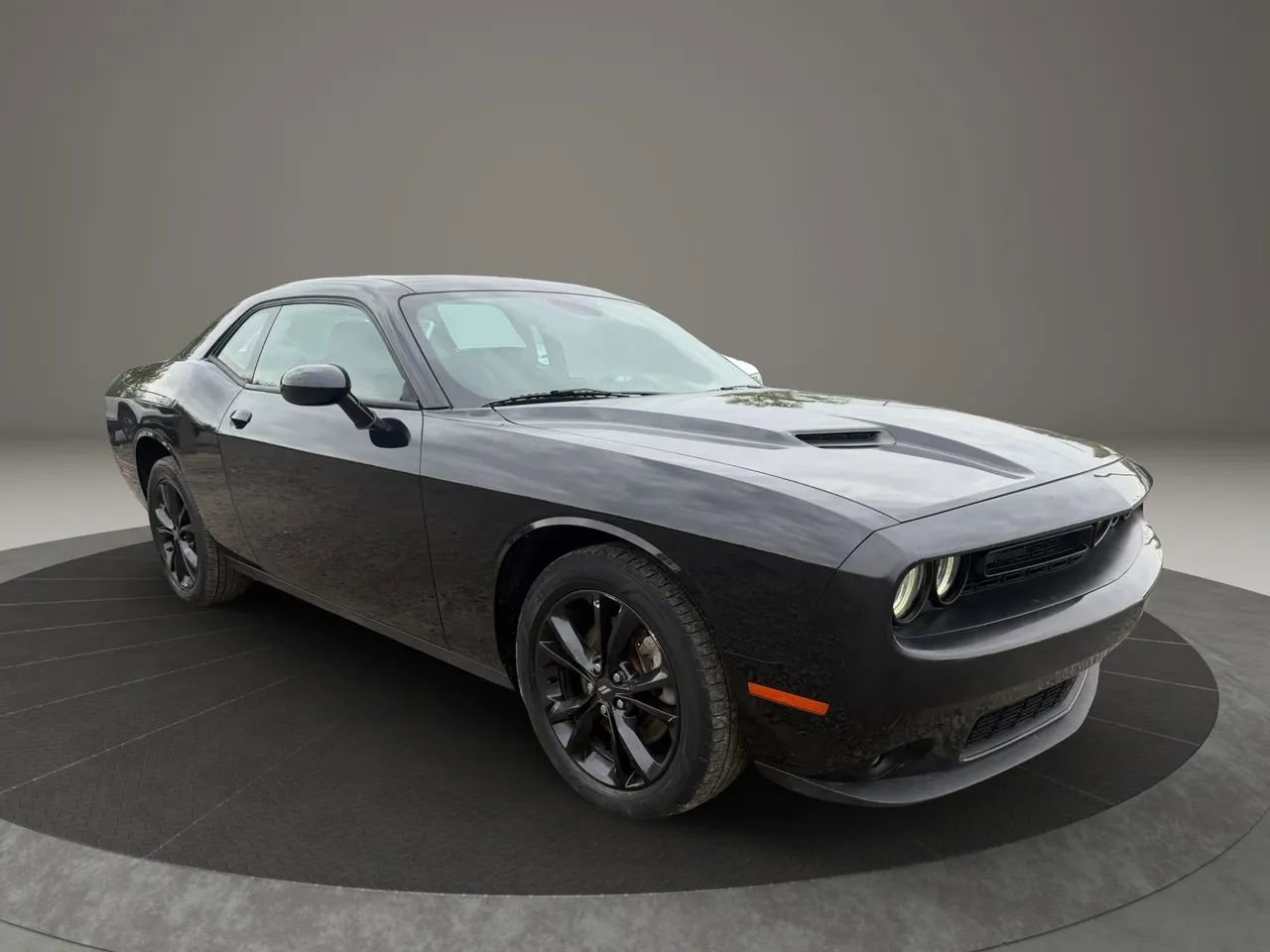 Used 2021 Dodge Challenger SXT w/ Blacktop Package AWD/4WD image 3