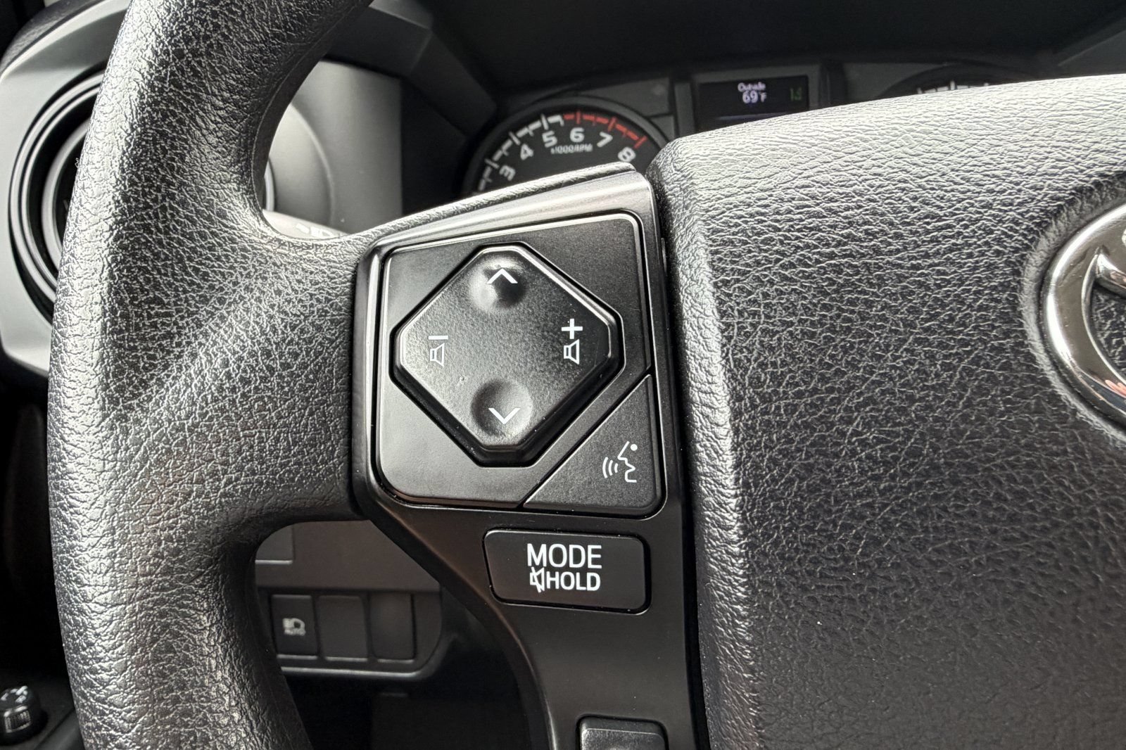 Used 2021 Toyota Tacoma SR RWD image 21
