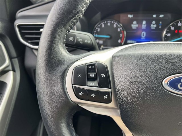 Used 2022 Ford Explorer XLT w/ Equipment Group 202A image 17