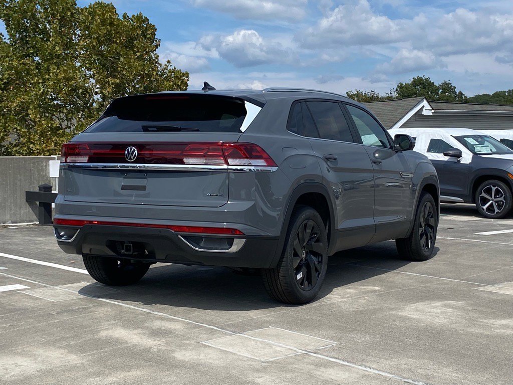 New 2026 Volkswagen Atlas Cross Sport SE image 3