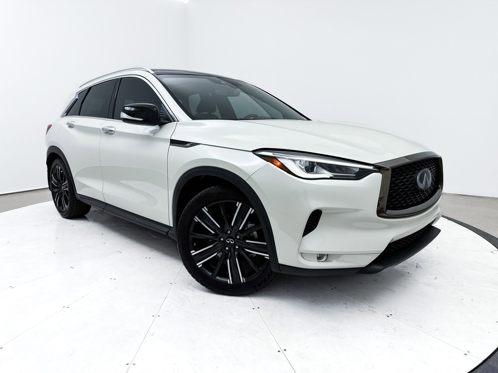 Used 2021 INFINITI QX50 Luxe w/ Appearance Package image 39