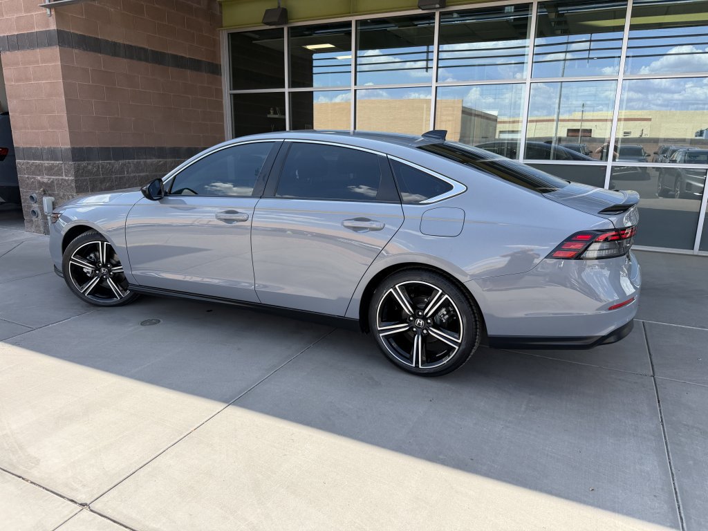 Used 2024 Honda Accord Sport image 5