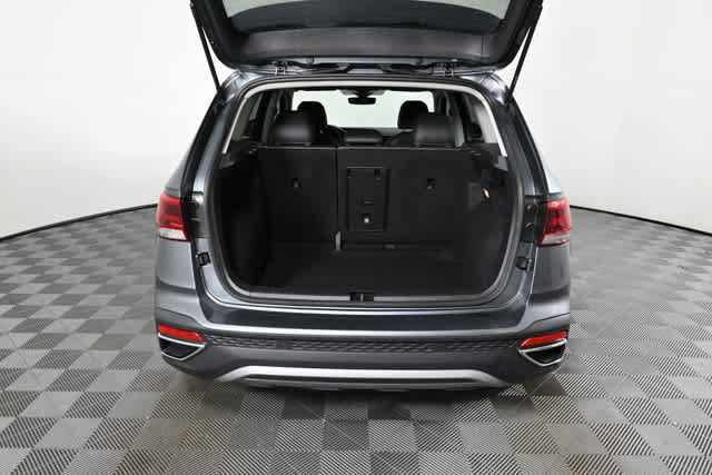 Certified 2023 Volkswagen Taos SE FWD image 7