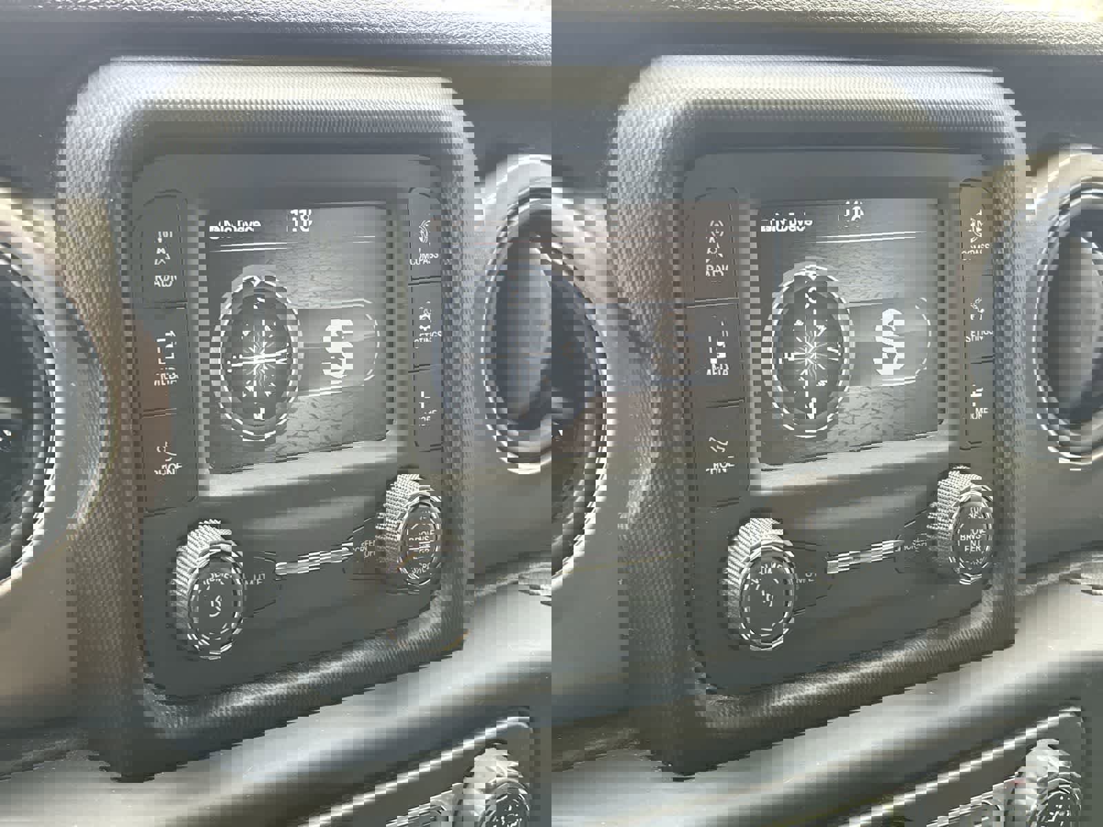 Used 2018 Jeep Wrangler Unlimited Sport image 16