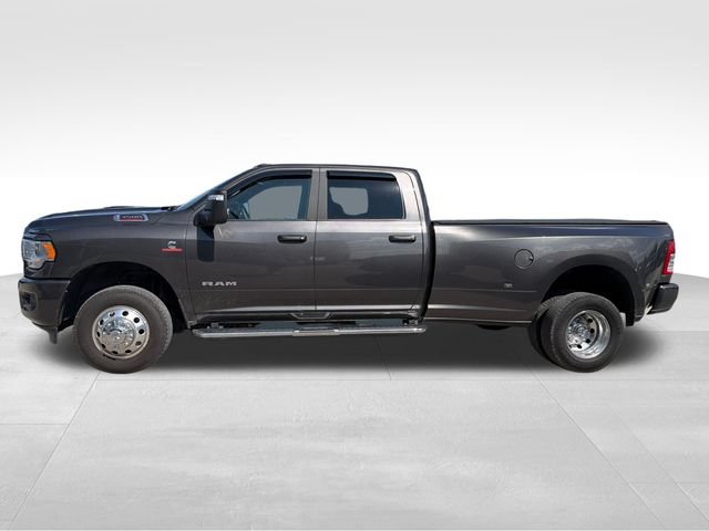 Used 2024 RAM 3500 Big Horn w/ Sport Appearance Package AWD/4WD image 10