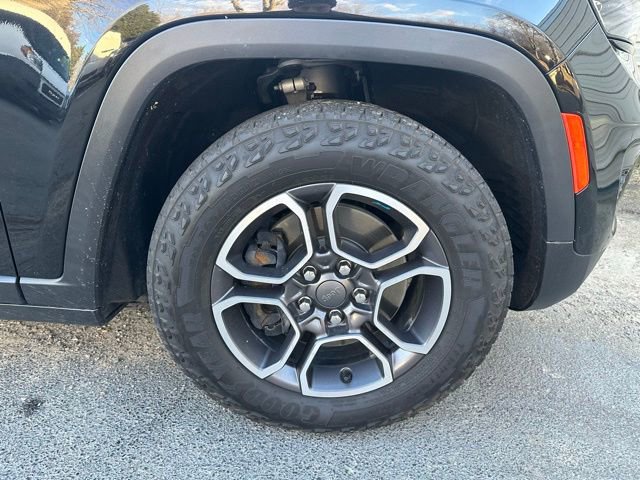 Used 2022 Jeep Grand Cherokee Trailhawk image 13