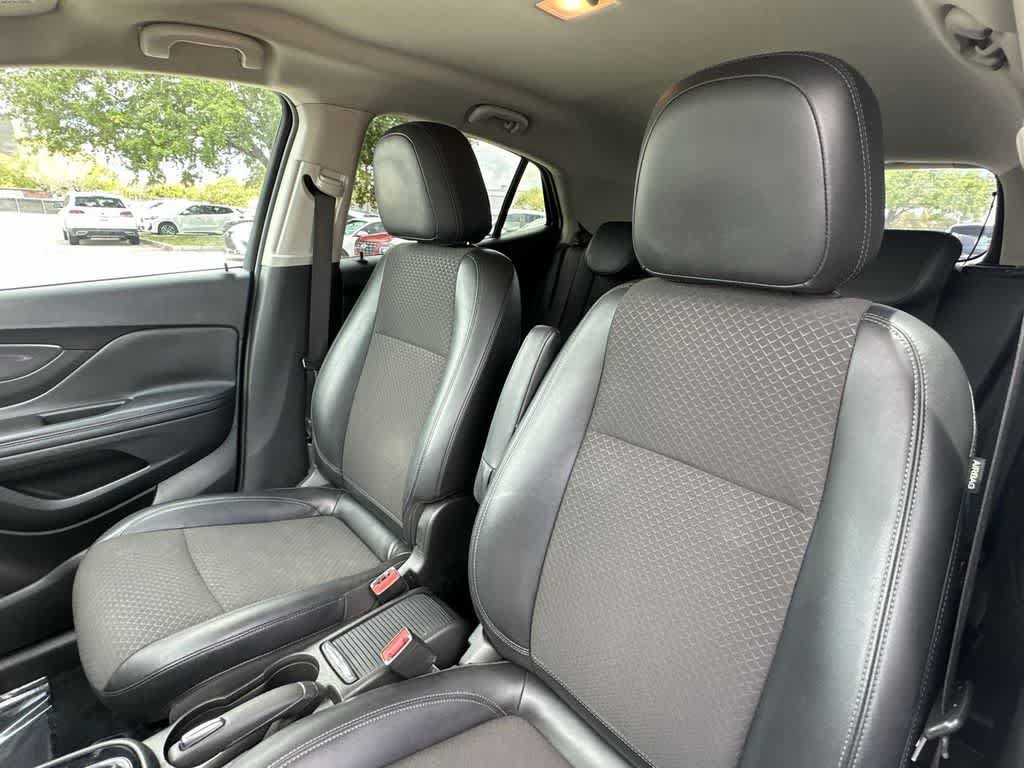 Used 2020 Buick Encore Preferred FWD image 14
