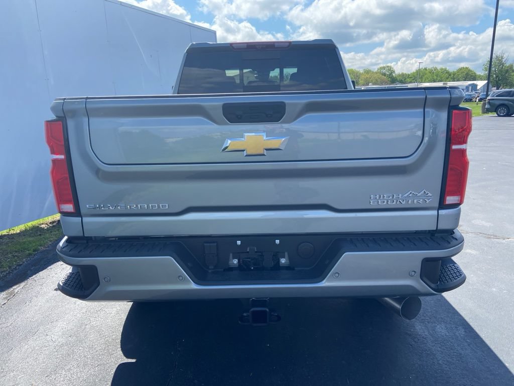 New 2025 Chevrolet Silverado 2500 High Country w/ Technology Package AWD/4WD image 11