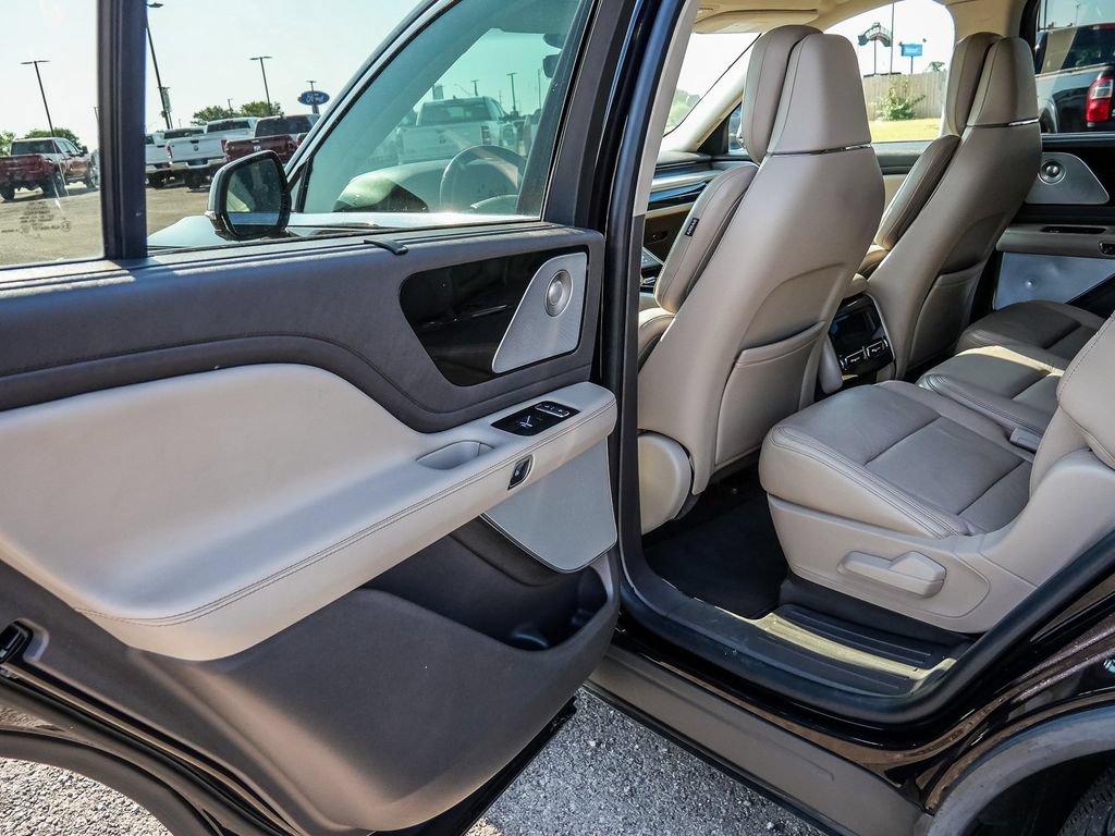 Used 2020 Lincoln Aviator Reserve w/ Equipment Group 202A AWD/4WD image 26