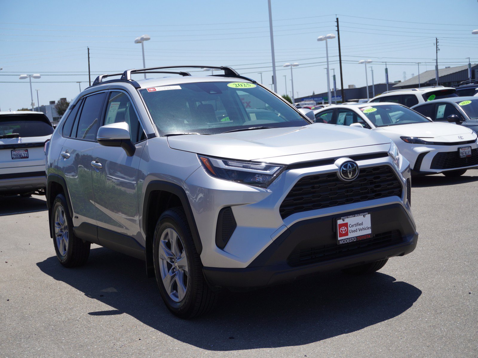 Used 2025 Toyota RAV4 XLE AWD/4WD video 1