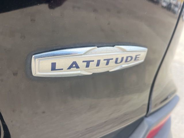 Used 2021 Jeep Cherokee Latitude image 14