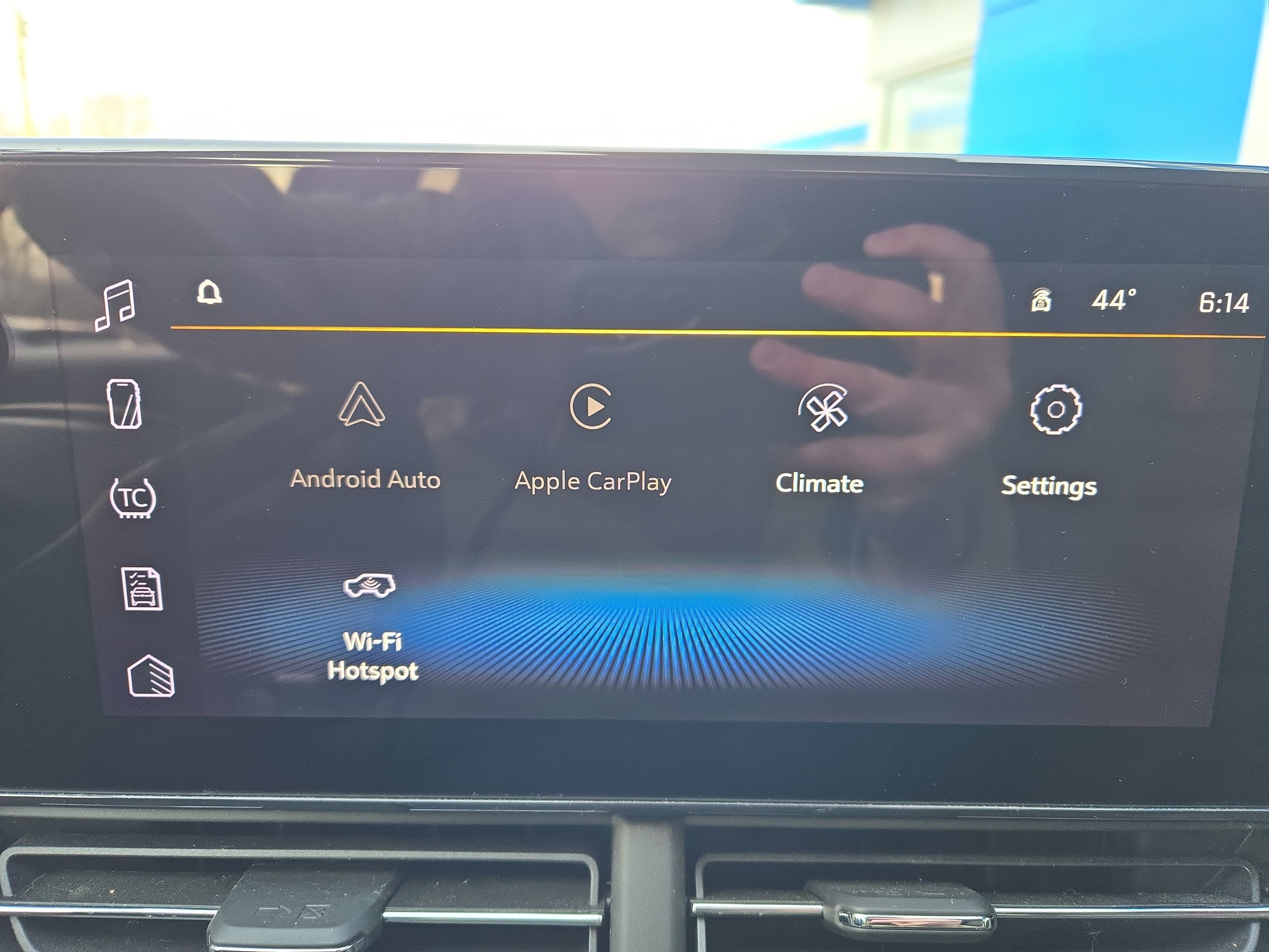 Certified 2024 Chevrolet Trax RS image 19
