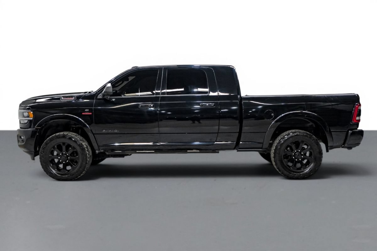 Used 2022 RAM 3500 Laramie AWD/4WD image 9