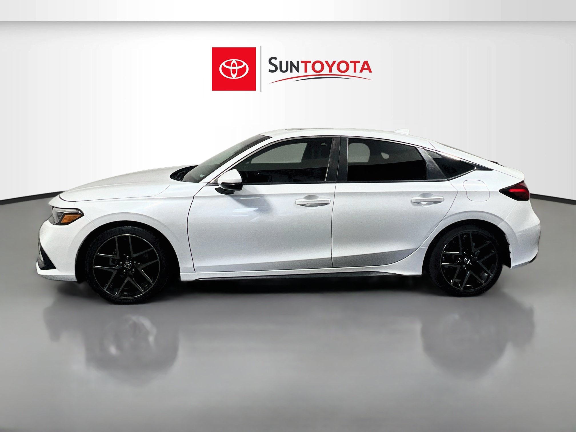 Used 2022 Honda Civic Sport Touring image 7