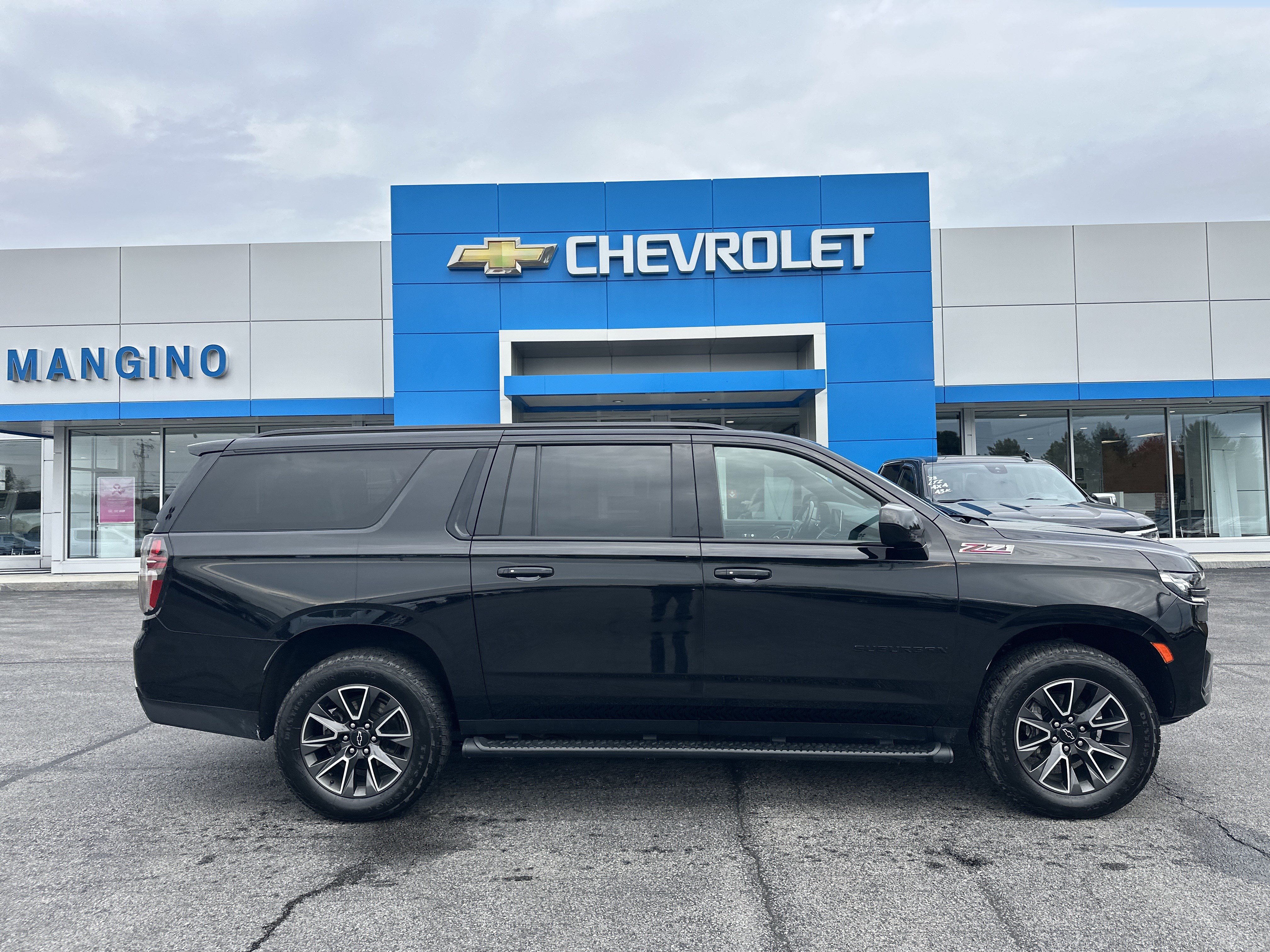 Certified 2021 Chevrolet Suburban Z71 w/ Rear Media and Nav Package AWD/4WD image 1