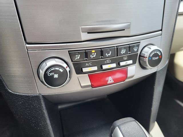 Used 2010 Subaru Legacy 2.5i Premium image 20