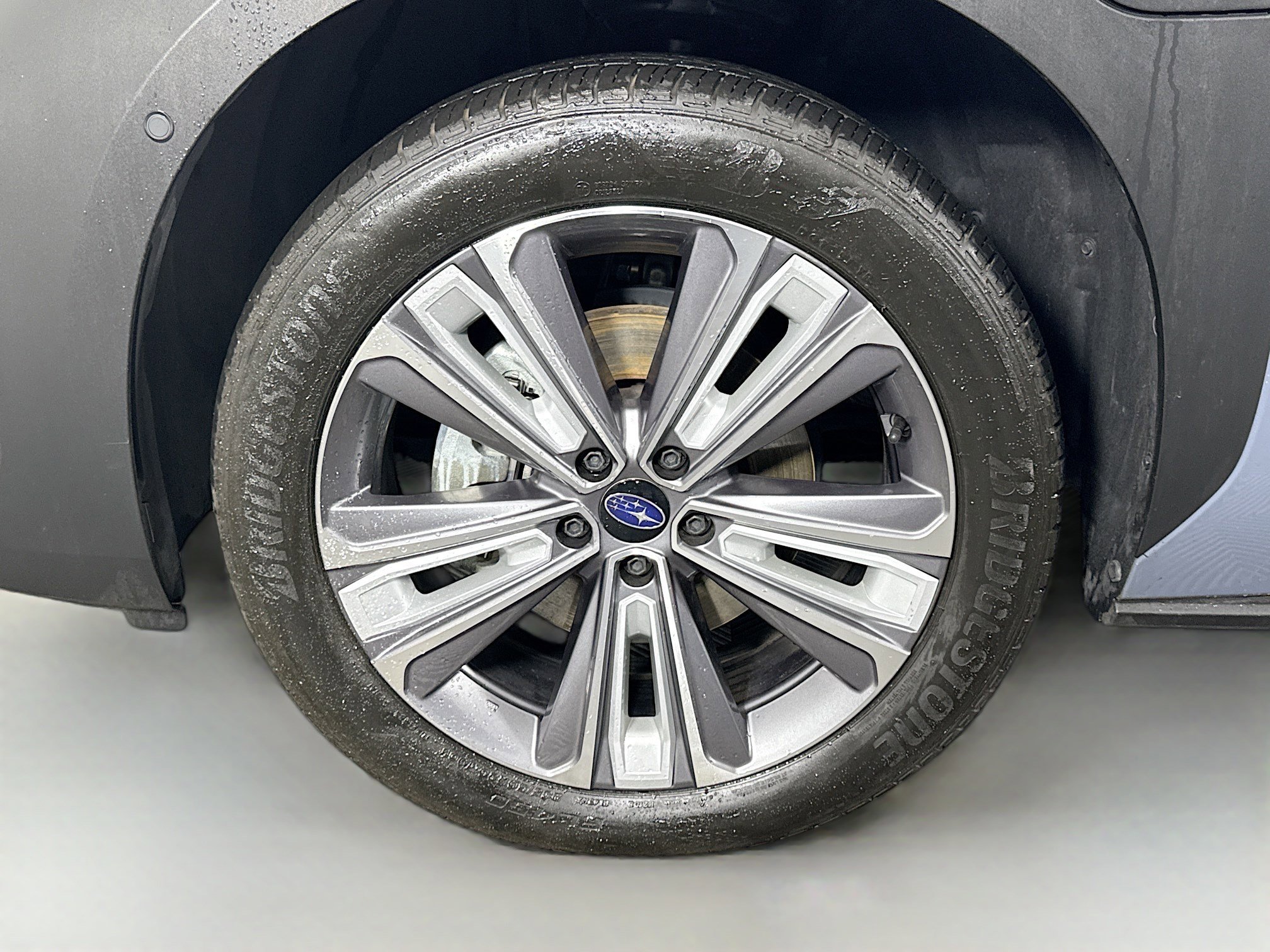 Used 2023 Subaru Solterra Limited image 38