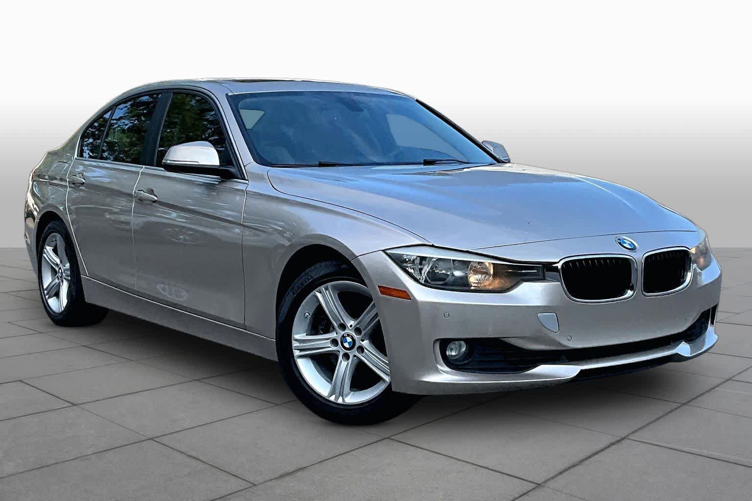 Used 2015 BMW 328i Sedan RWD image 3