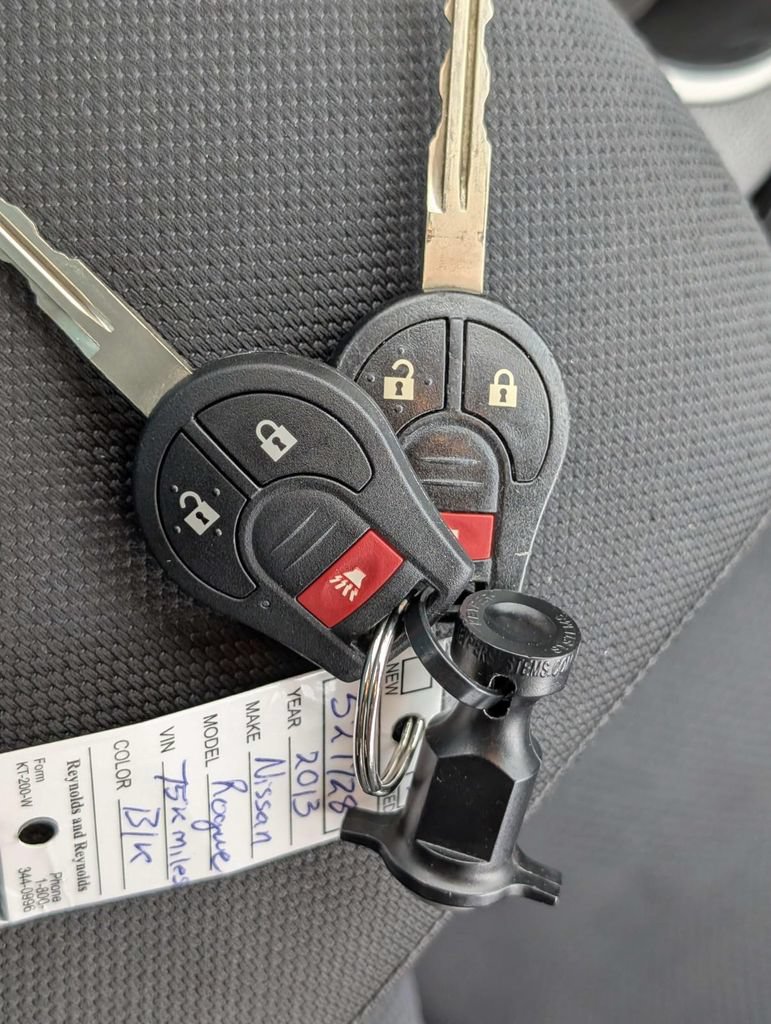 Used 2013 Nissan Rogue S w/ Special Edition Pkg FWD image 34