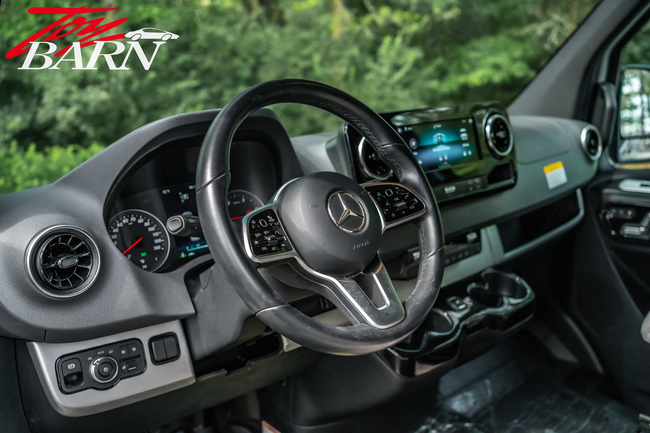 Used 2020 Mercedes-Benz Sprinter 2500 image 27