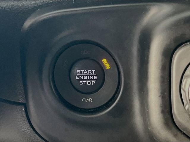 Used 2021 Jeep Wrangler Unlimited Sahara w/ Cold Weather Group image 18