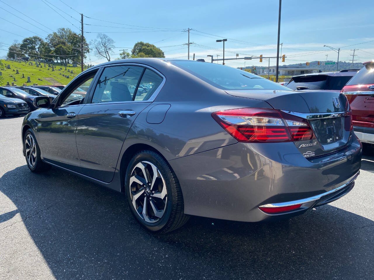 Used 2016 Honda Accord EX image 5