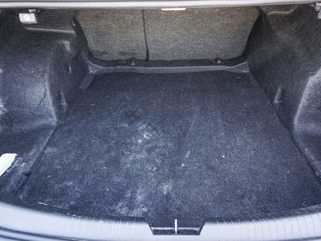 Used 2022 Chevrolet Malibu LT image 24