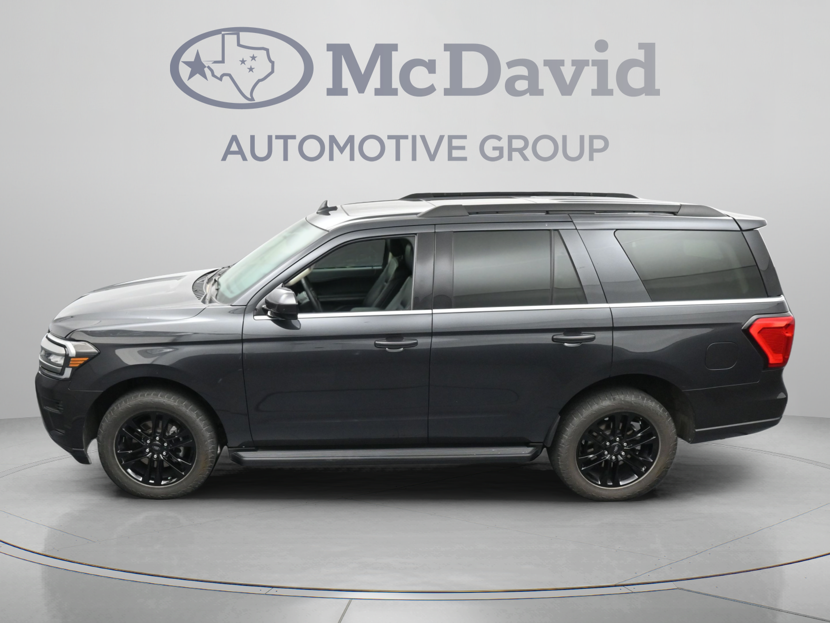 Used 2024 Ford Expedition XLT RWD image 37