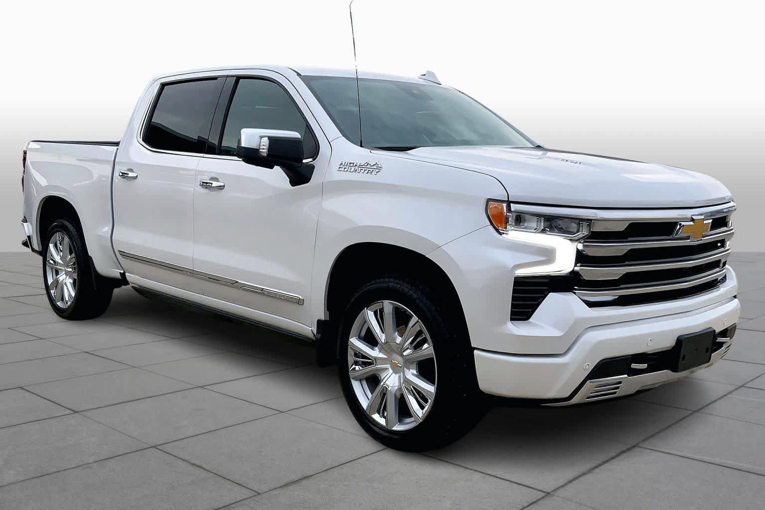 Certified 2025 Chevrolet Silverado 1500 High Country w/ High Country Premium Package image 3
