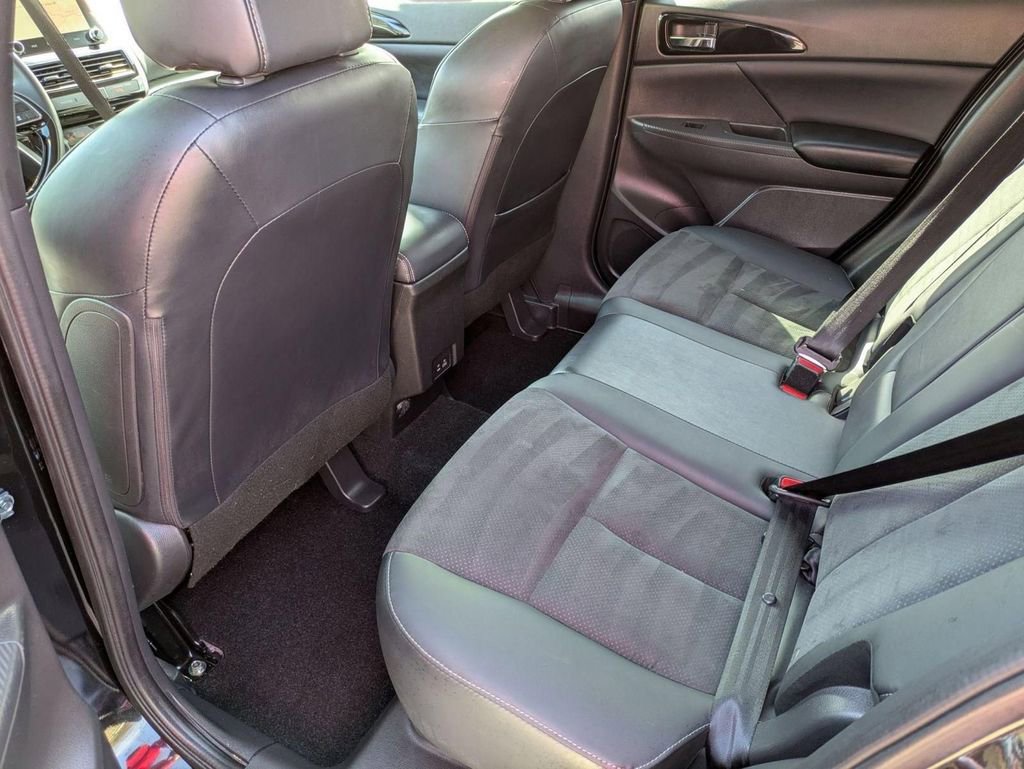 Used 2025 Mitsubishi Eclipse Cross SE image 23