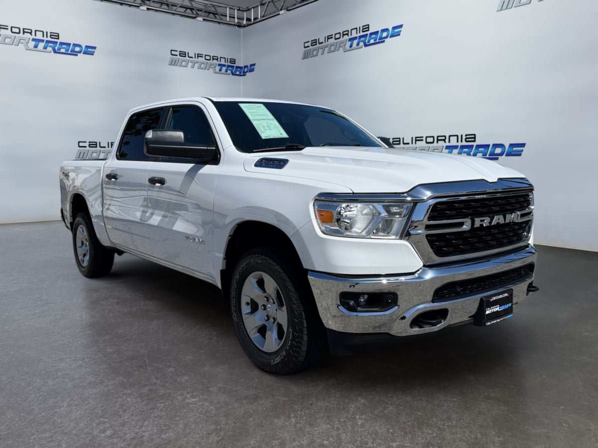 Used 2024 RAM 1500 Big Horn AWD/4WD image 3