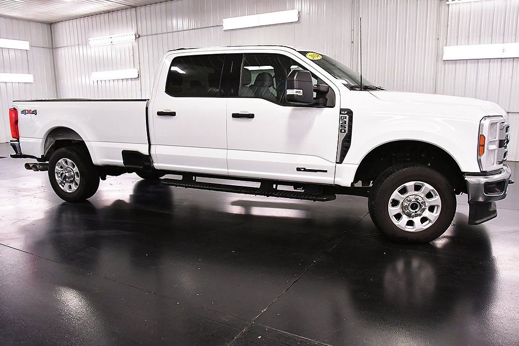Used 2024 Ford F350 XLT image 8
