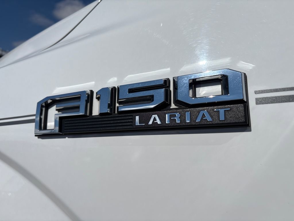 Used 2015 Ford F150 Lariat w/ Equipment Group 502A Luxury image 12