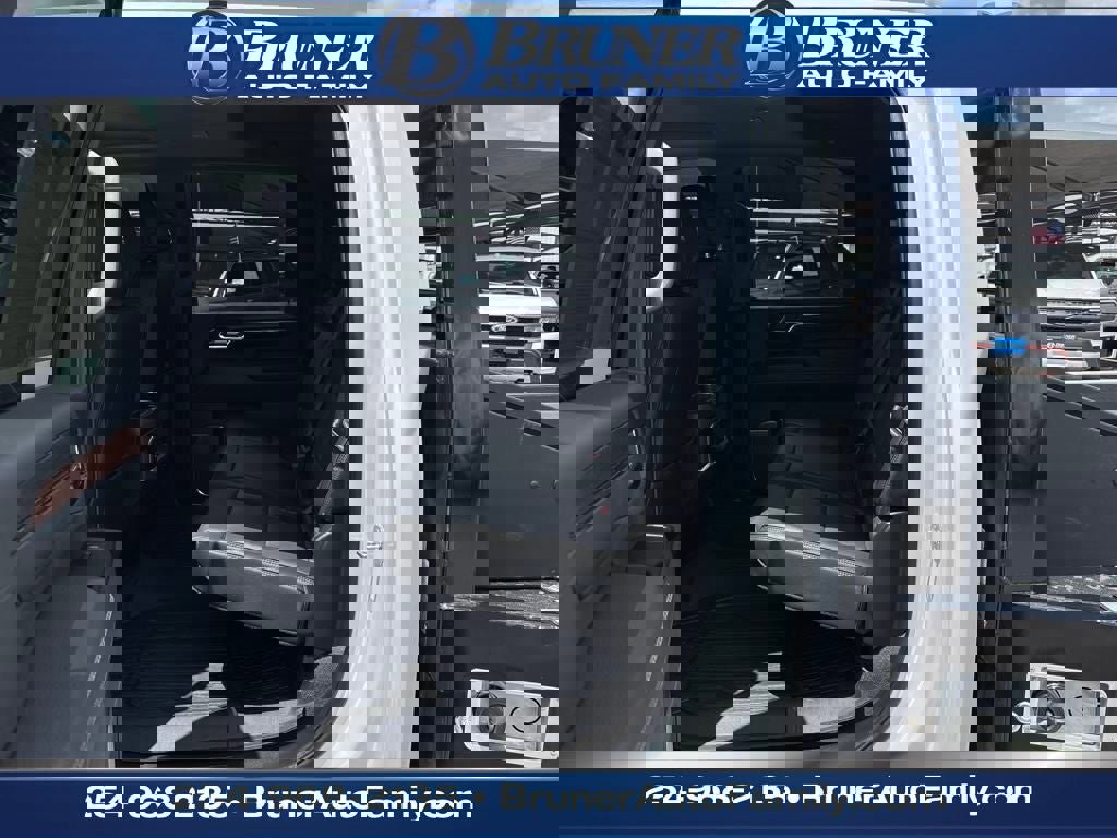 Used 2024 GMC Sierra 3500 Denali w/ Denali Reserve Package image 13