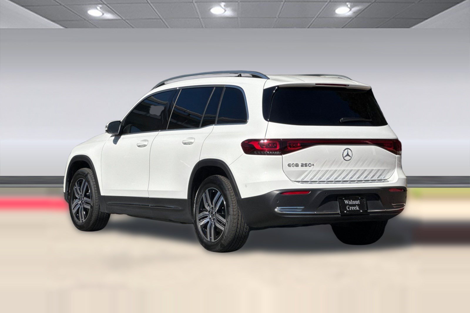 Certified 2023 Mercedes-Benz EQB 250+ image 3