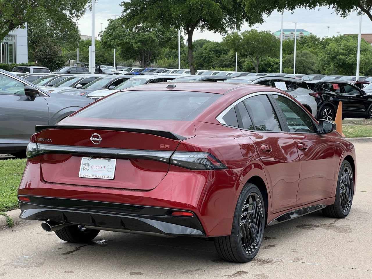 New 2026 Nissan Sentra SR w/ Floor Mat Package FWD image 5