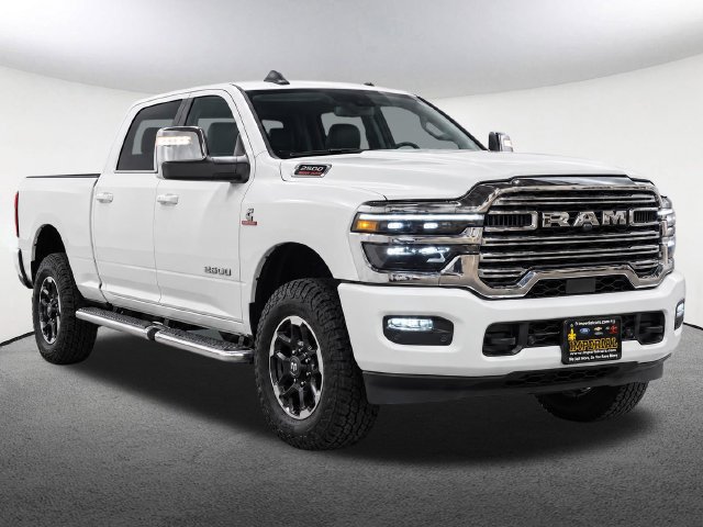 Used 2025 RAM 2500 Laramie AWD/4WD image 2
