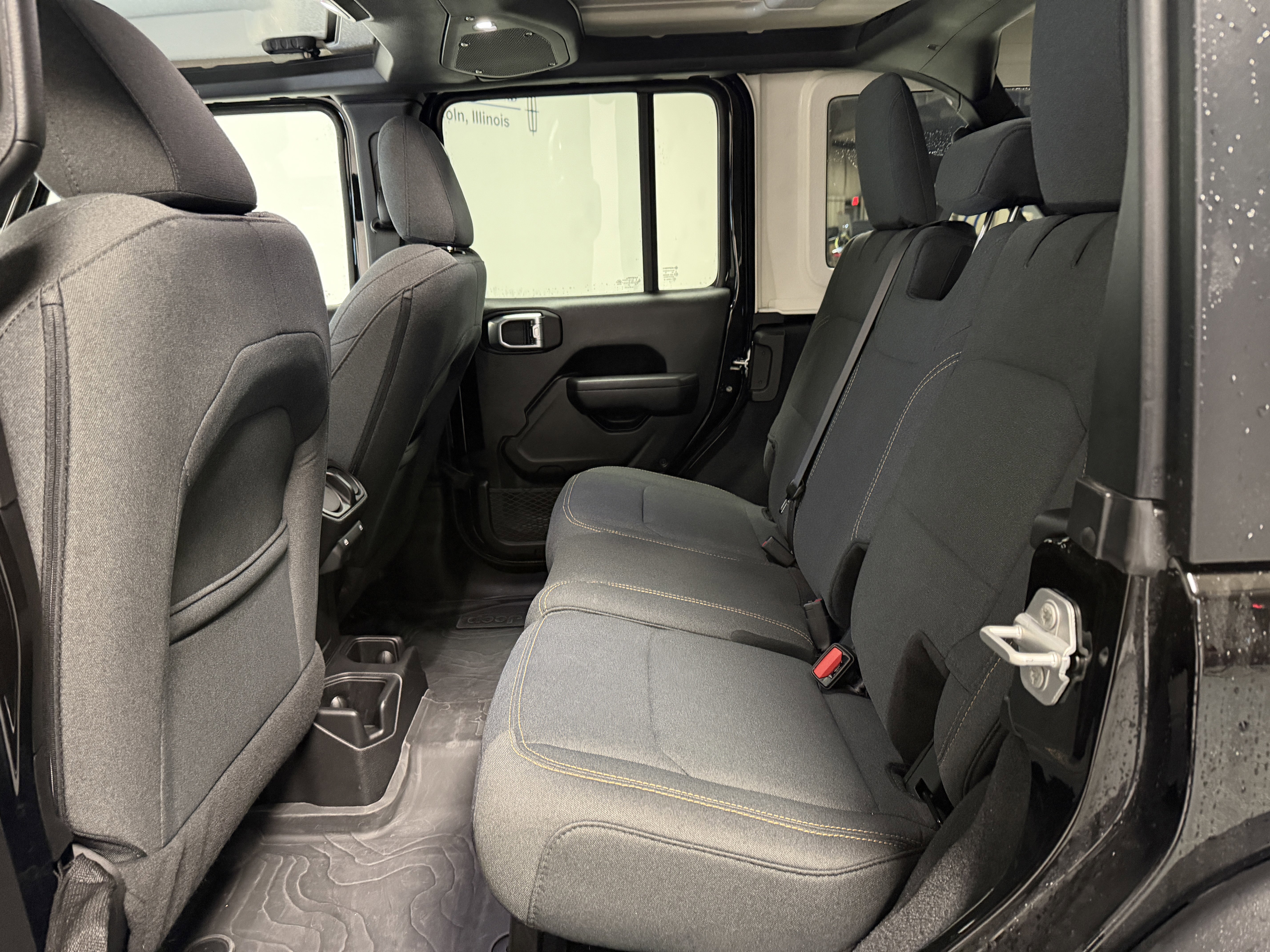 Used 2024 Jeep Wrangler Sport S image 21