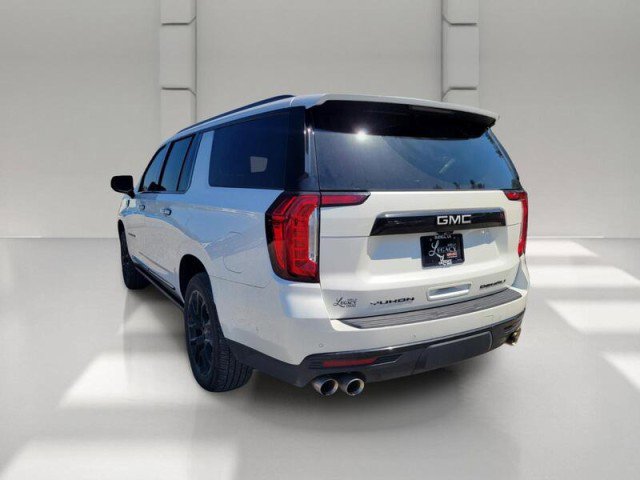Used 2023 GMC Yukon XL Denali Ultimate AWD/4WD image 6