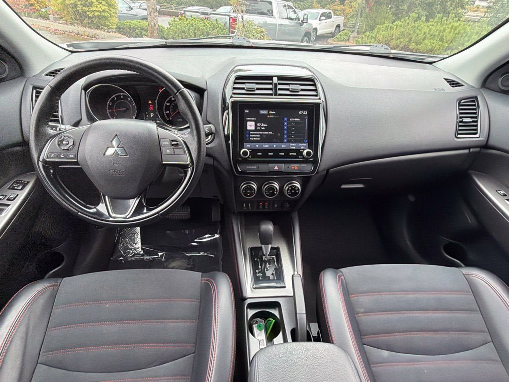 Used 2024 Mitsubishi Outlander Sport SE AWD/4WD image 11