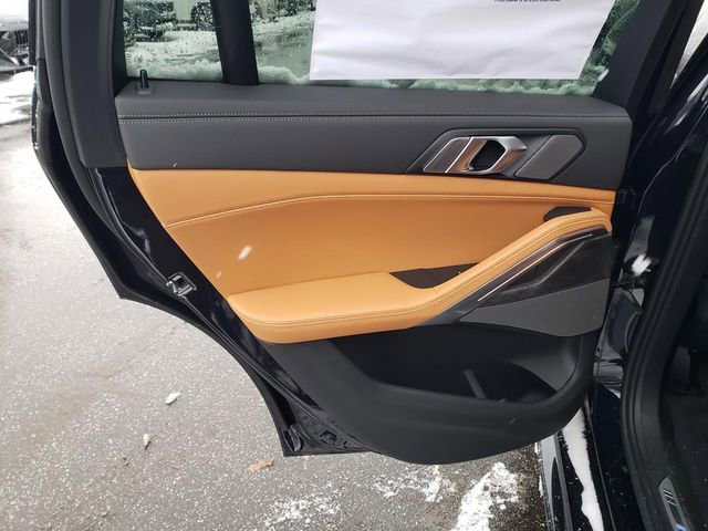 New 2026 BMW X6 xDrive40i w/ Climate Comfort Package image 12