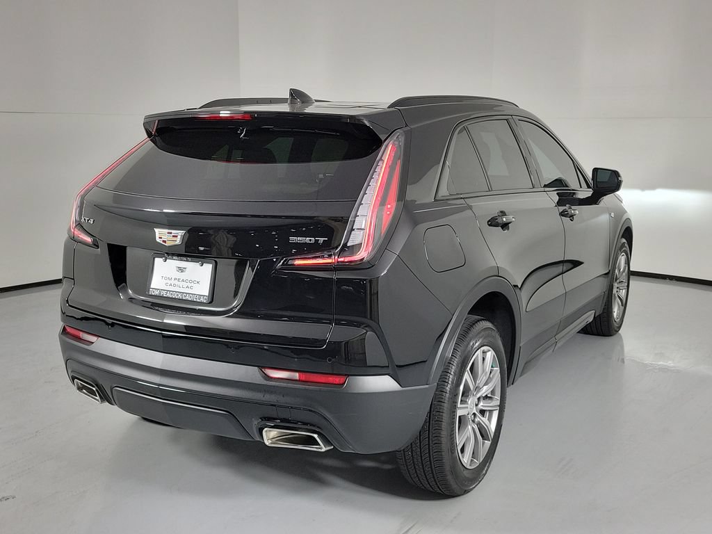 Certified 2022 Cadillac XT4 Sport FWD image 3