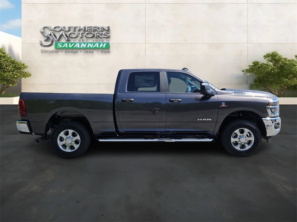 New 2026 RAM 3500 Big Horn AWD/4WD image 6