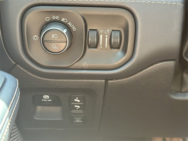 New 2025 RAM 1500 Tungsten w/ Towing Technology Group image 31