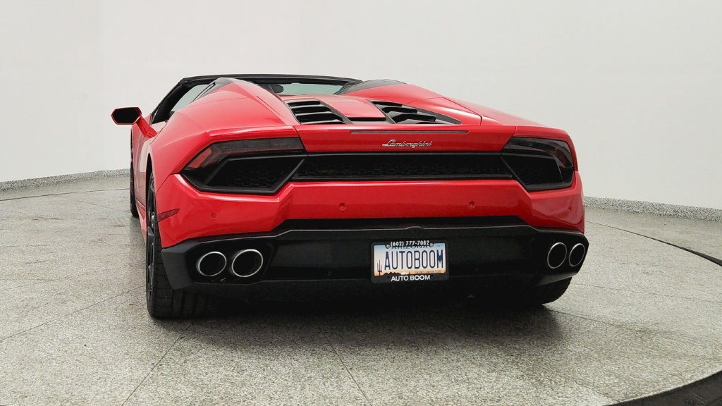 Used 2017 Lamborghini Huracan LP 580-2 RWD image 4