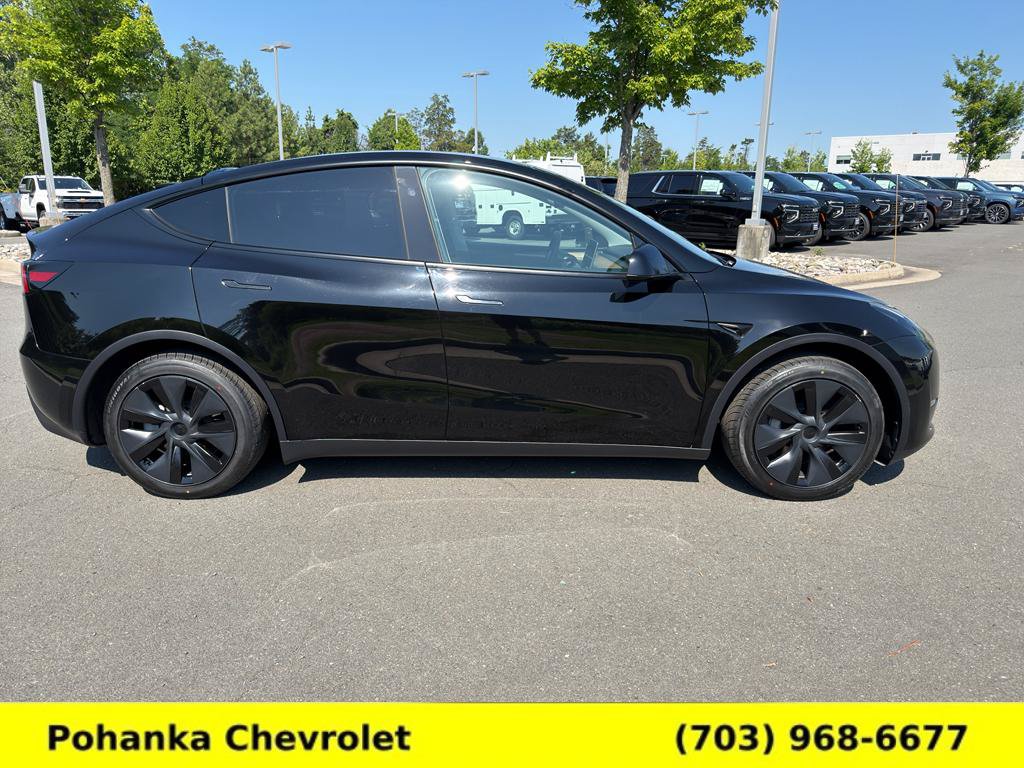 Used 2025 Tesla Model Y Long Range RWD image 23