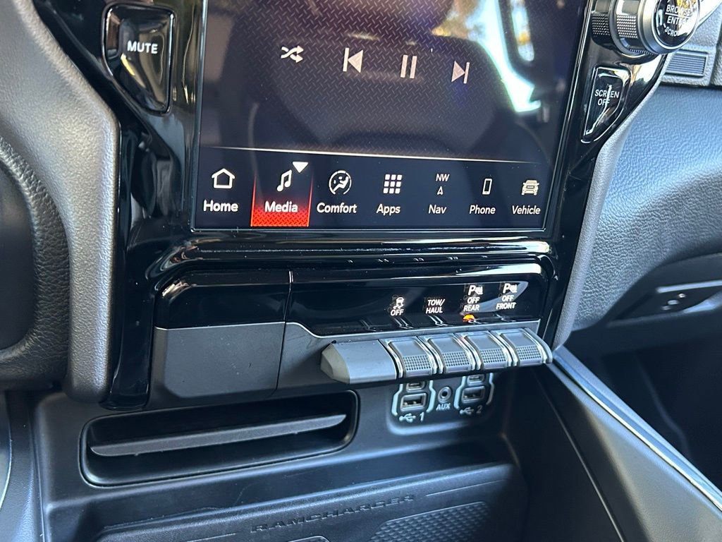 Certified 2023 RAM 1500 Laramie image 54