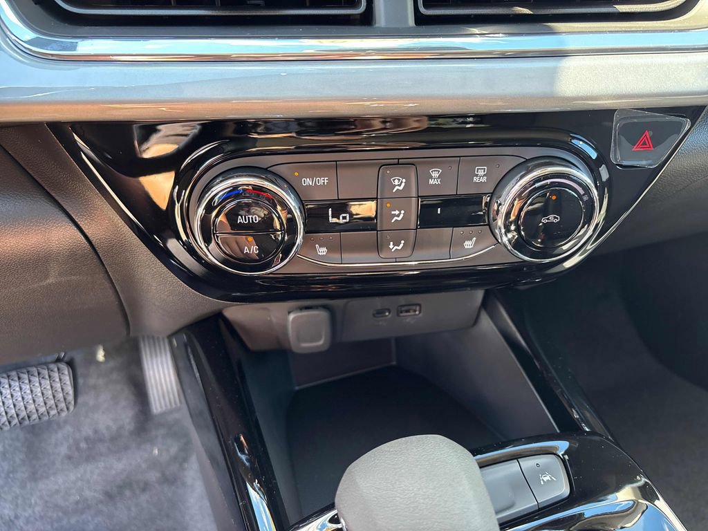 New 2026 Chevrolet Trax LT w/ Driver Confidence Package image 26